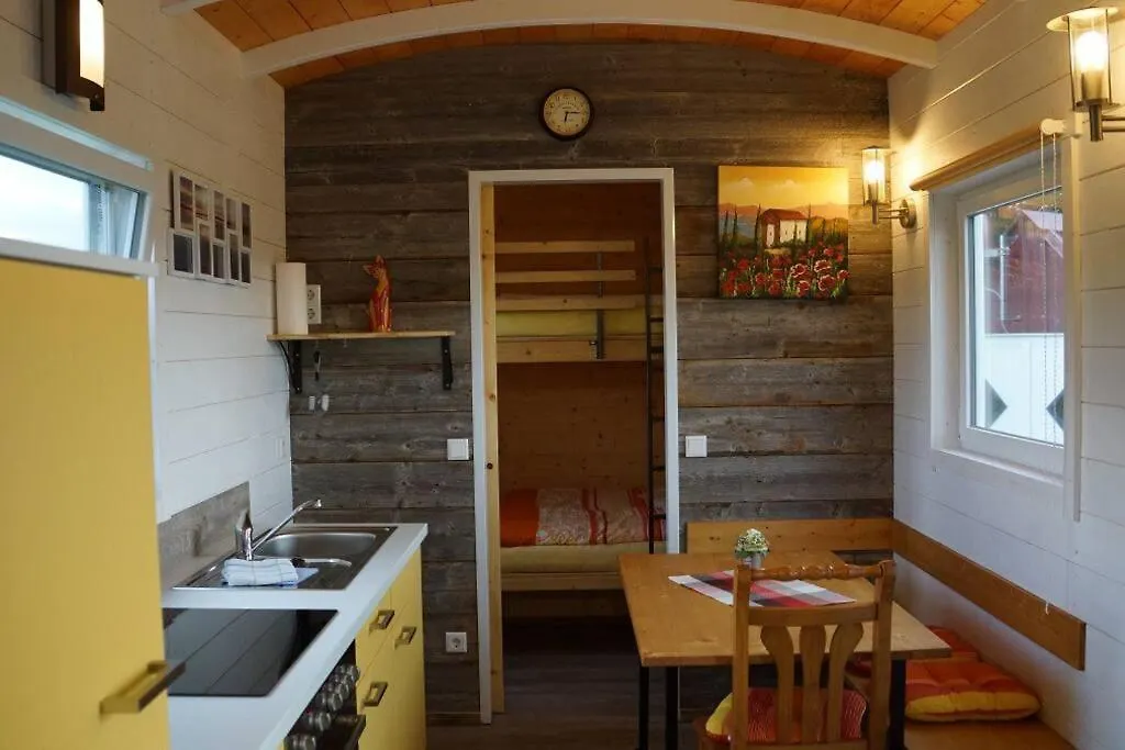 Ferienwohnung Feriendoerfle Fritz - Zirkuswagen Kammeltal Deutschland